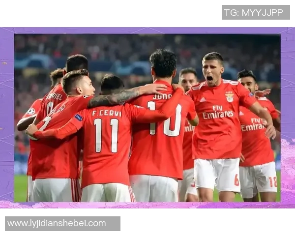 费内巴切与本菲卡的欧战对决解析与历史交锋回顾