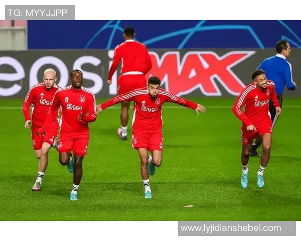 里昂与贝西克塔精彩对决比分揭晓赛季重要战役回顾 里昂与贝西克塔精彩对决比分揭晓赛季重要战役回顾