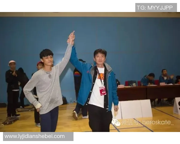 周秀英独家分享滑板技巧与心得体会助你快速提升滑板水平