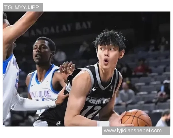 曾凡博:从青年才俊到篮球新星的成长之路与未来展望