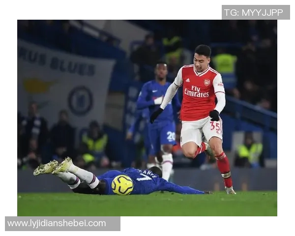 马丁内利的崛起之路：从青涩小将到足球巨星的华丽转身